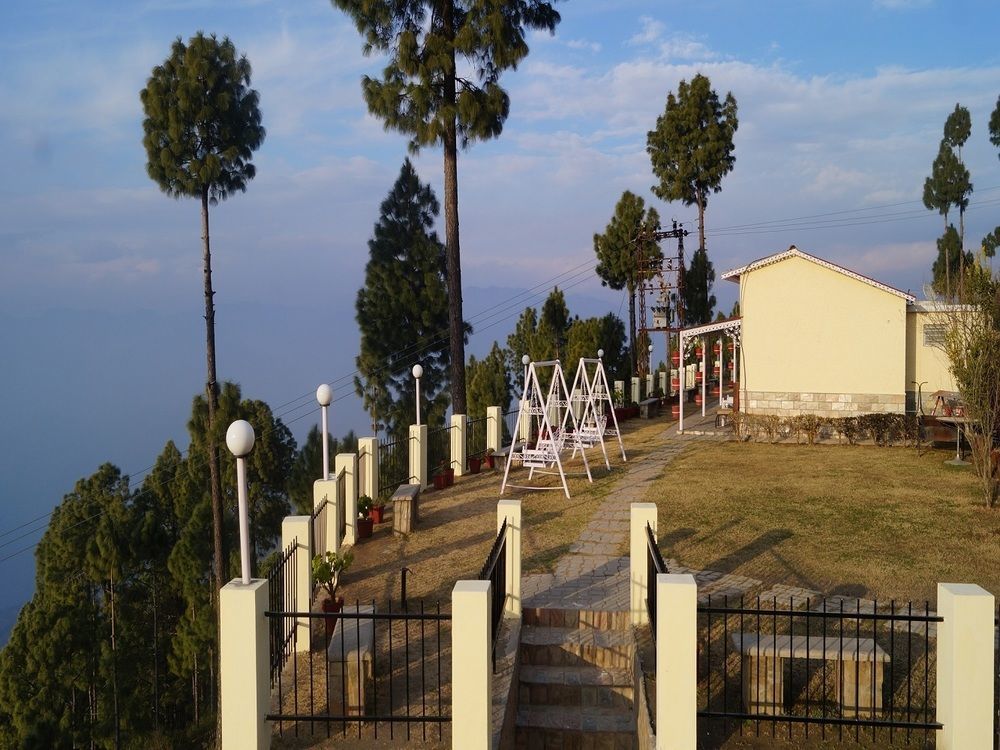 V Resorts Mumukshu Pauri Екстер'єр фото
