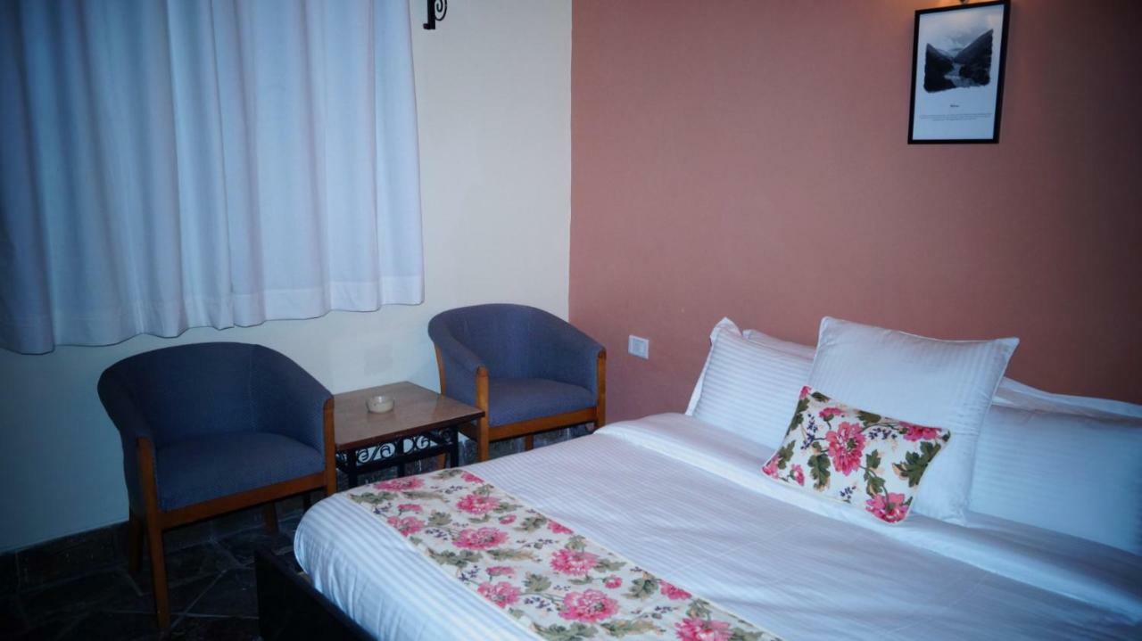 V Resorts Mumukshu Pauri Екстер'єр фото